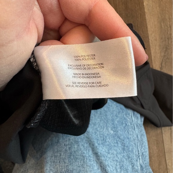 Orvis Shorts. Men’s size 36. Black. - Picture 5 of 9